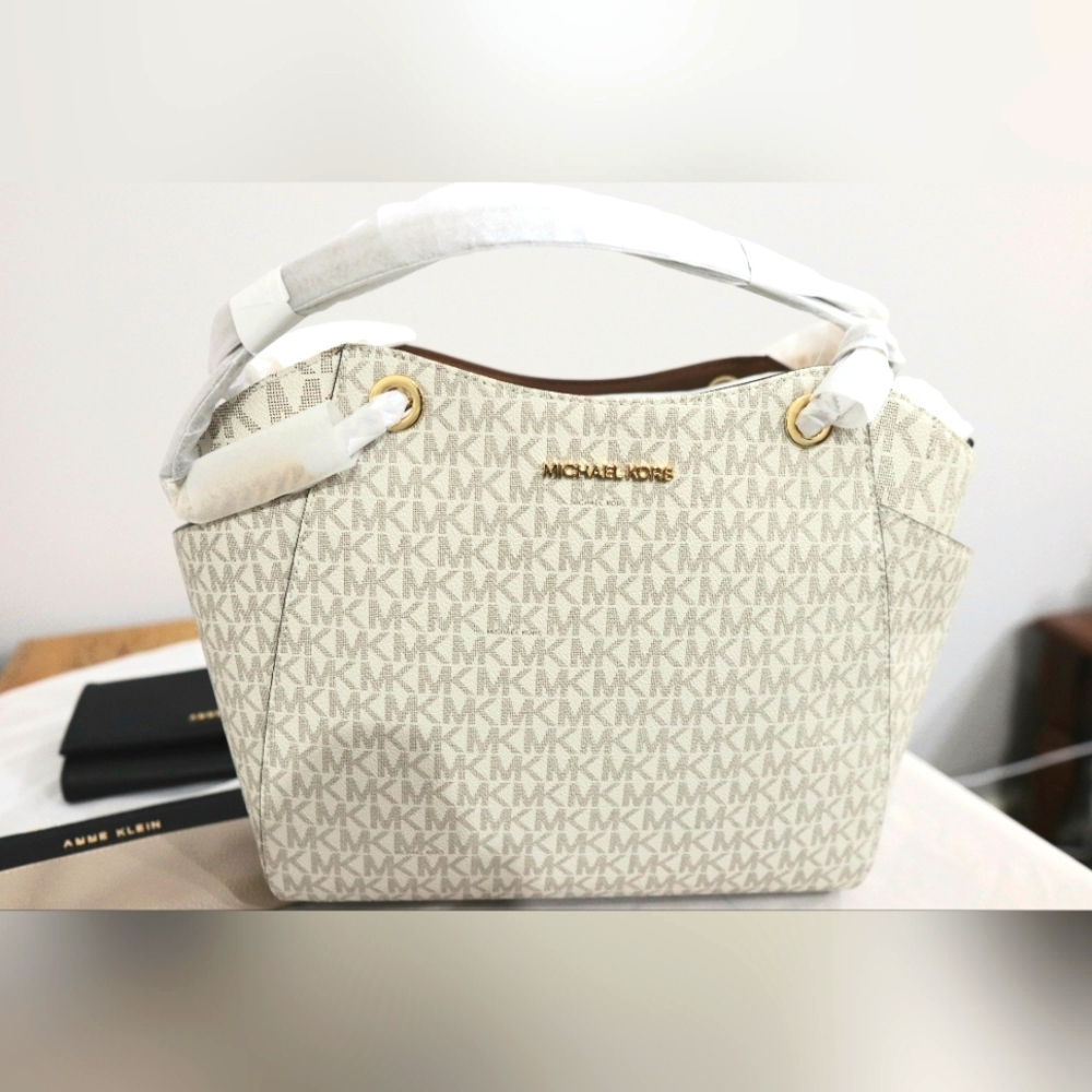 Authentic Michael kors  bag